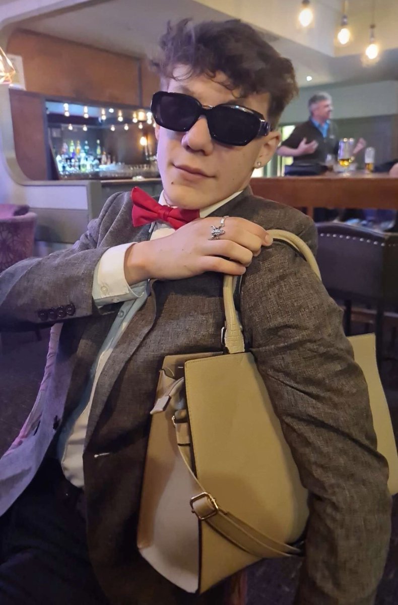 Black n White (@ec6572) on Twitter photo 