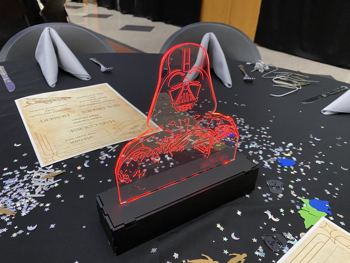 MinsterTech's tweet image. It was exciting finally to see the work of our Electronics/Robotics class lighting up the tables!