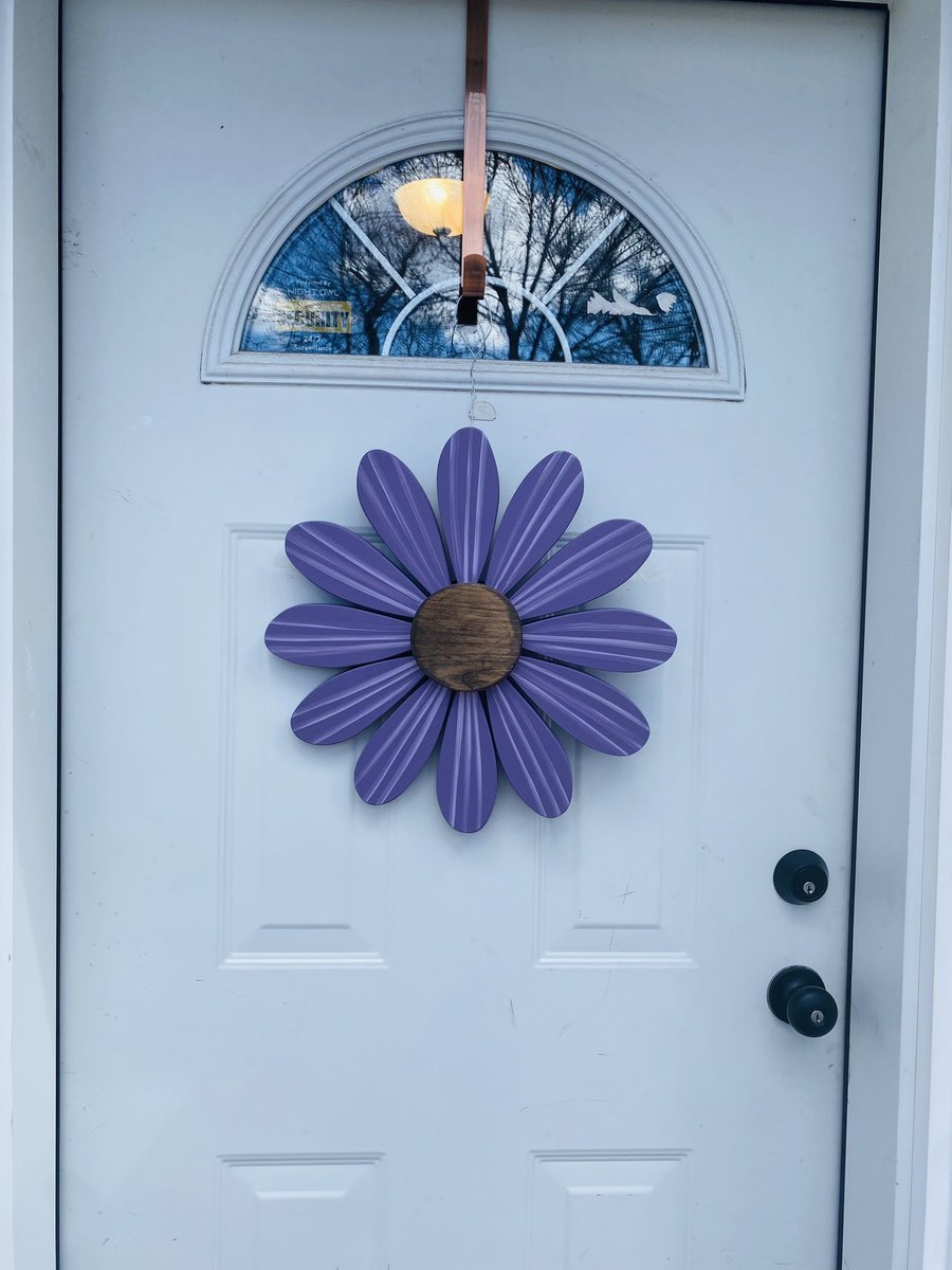 I am ready for summer with my @andrew_dykens purple daisy!