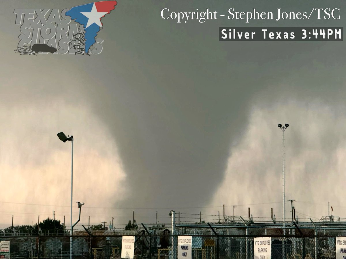 HAPPENING NOW: LARGE #TORNADO IN SILVER #TEXAS (3:45pm 5/3/24) #txwx #weather #breaking