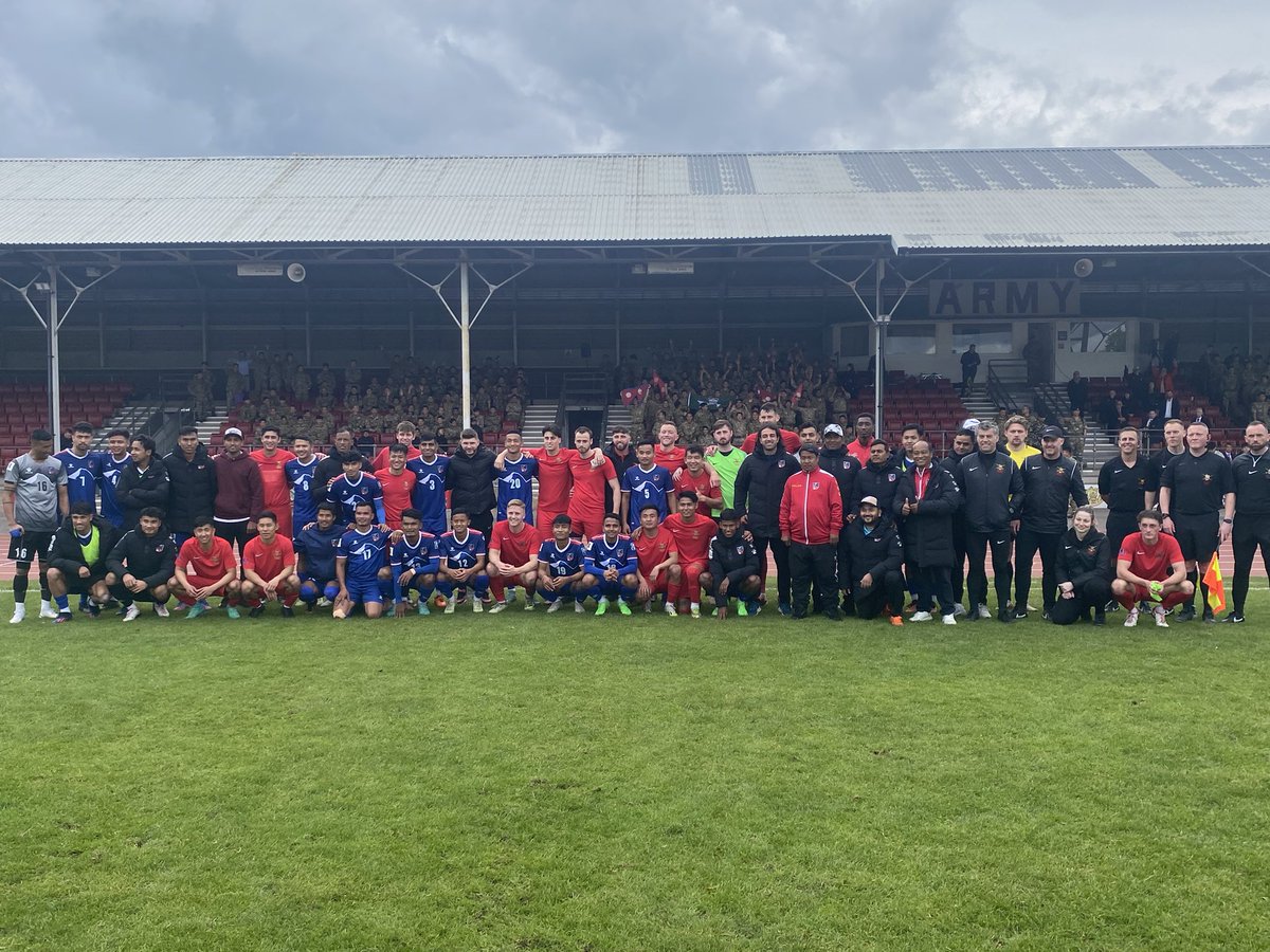 Been involved in some fascinating occasions in football over years. Today was certainly unique as @Armyfa1888 hosted Nepal national team in Aldershot - 0-0 draw. Great to see faces of joy as @Gurkha_Brigade soldiers met heroes after match. Proud of our Army team/management too.