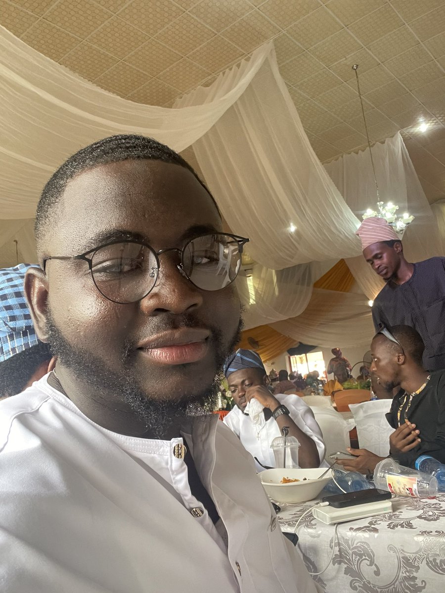 omo_provost's tweet photo. Cheers to more life 🎉 https://t.co/5FRVmMnSk9