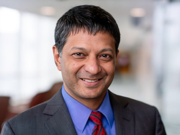 Vincent Rajkumar on the Importance of Accelerated Approval for Cancer Treatment @VincentRK @MayoClinic @FDAOncology @Myeloma_Society oncodaily.com/58145.html #Cancer #CancerTreatment #DrugApprovals #ClinicalTrials #FDA #OncoDaily #Oncology #PatientCare