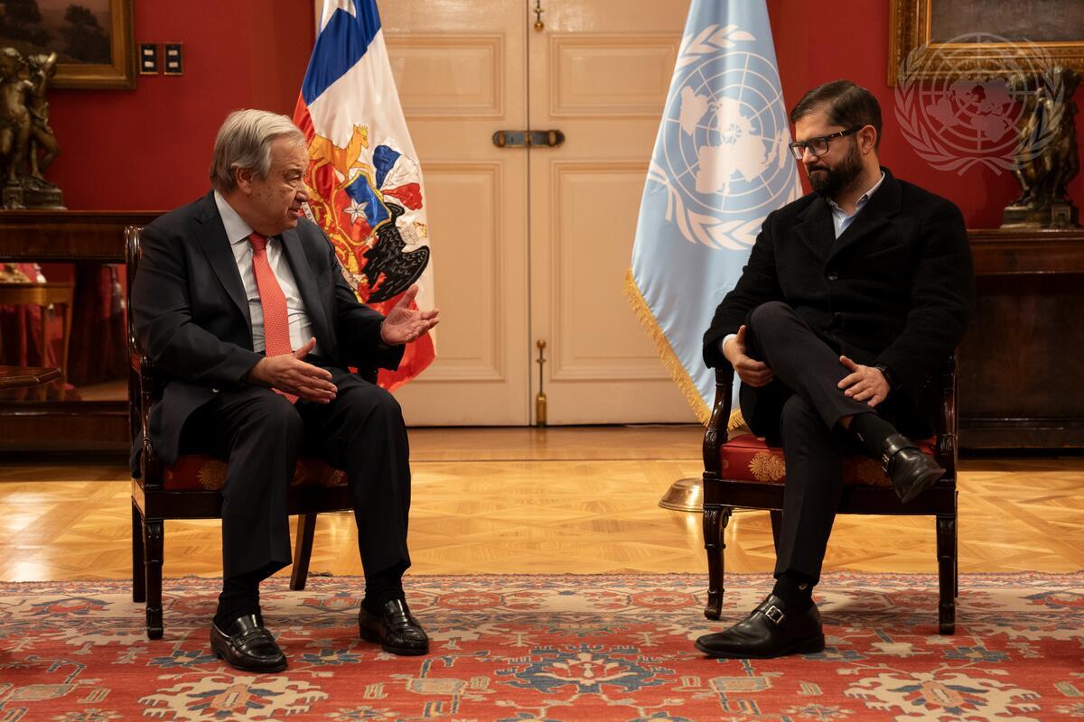 Secretary-General @antonioguterres meets with @GabrielBoric, President of the Republic of Chile. The Secretary-General underlined the leading role of Chile in #climateaction and protection of biodiversity and the oceans. UN Photo/Ana Schlimovich