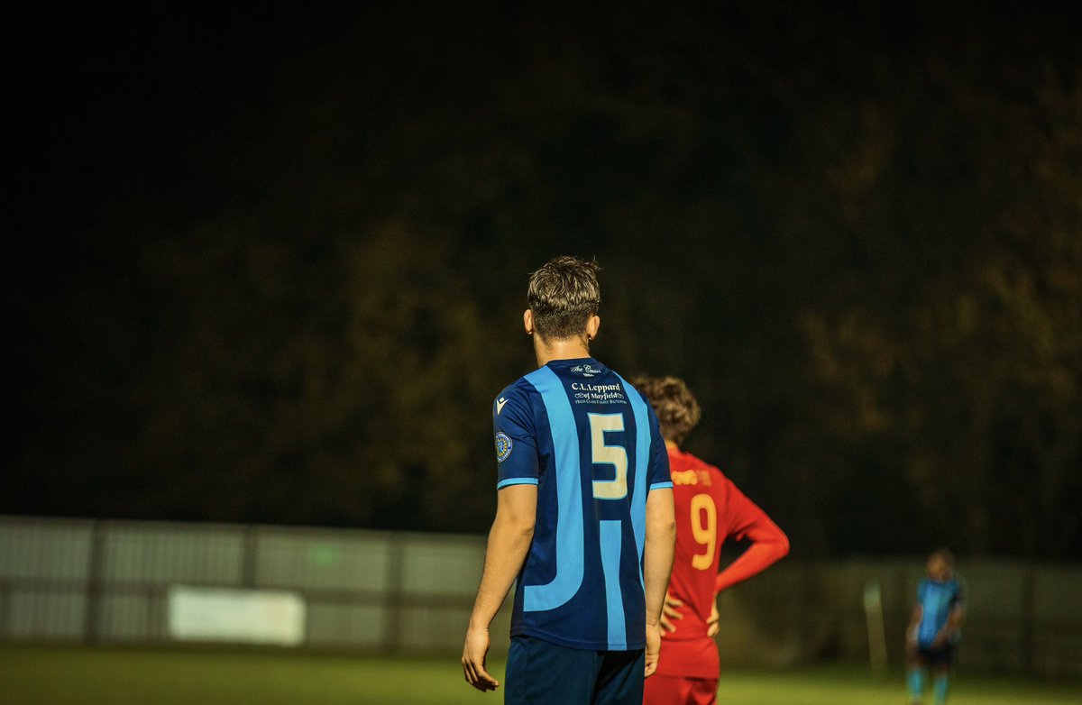WPuffette's tweet photo. Season of high and lows for me personally with lots of time out but this year has been special for me. Making my 1st team debut for @tonbridgeangels. Then going on to play and score in a promotion semifinal and narrowly miss out on pens. Cup final to set things right ⌛️💙 https://t.co/ECUHTqlWoc