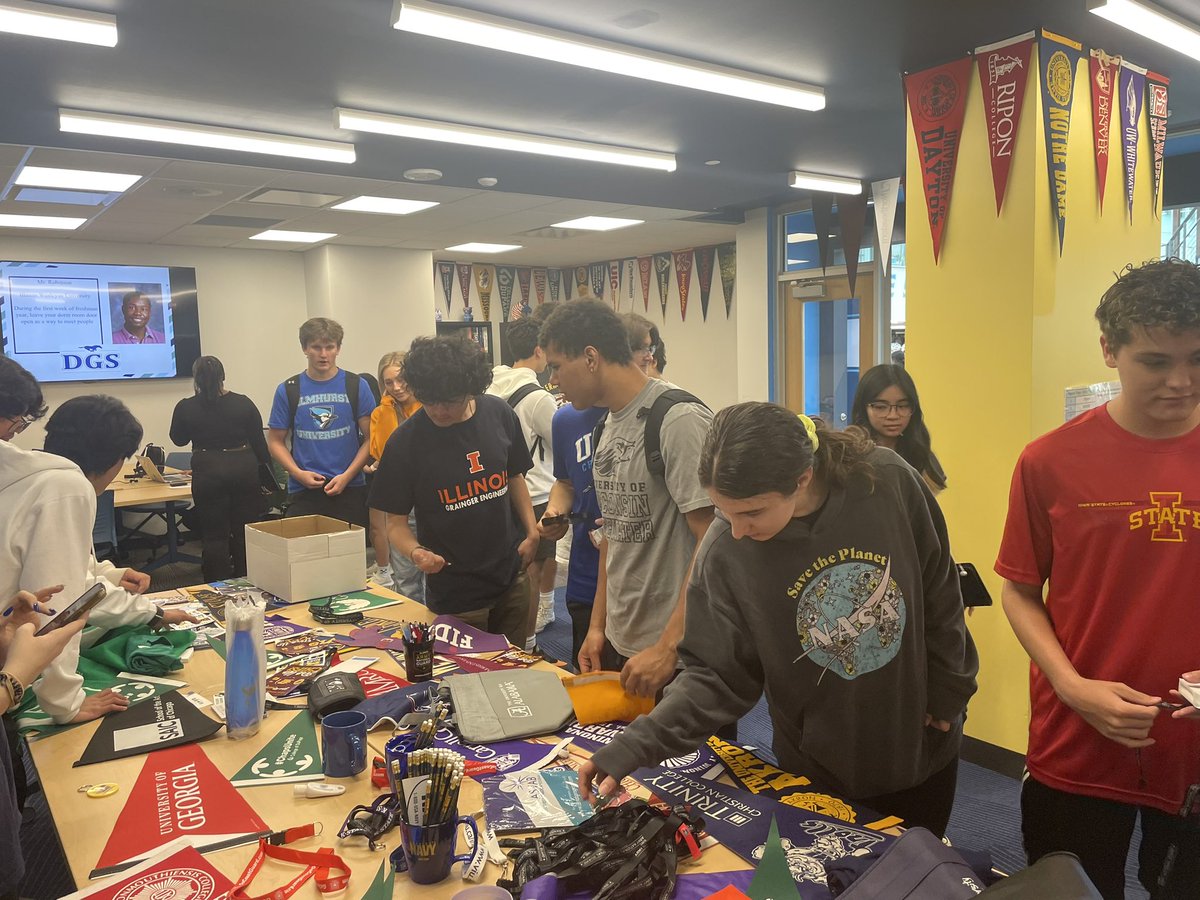 DGSCollege's tweet image. Big thanks to all the seniors you came to the non decision day celebration, we wish you the best luck with your future plans.