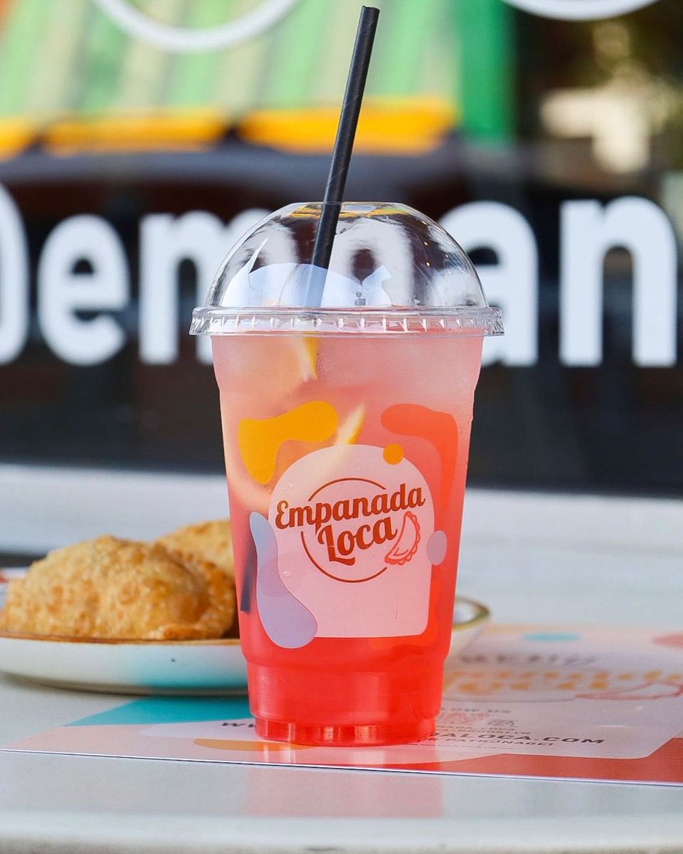 ICYMI: The Empanada Loca Beer Garden is open! 🥟 They carry empanadas, tacos, lemonade, beer + more. 👀 Have a drink on us! Be one of the first 10 to take the mic at our weekly hip-hop karaoke party for a drink on us! (Thurs. in May at 5p on Albee Sq) 😋 bit.ly/ALBsEmpanadaLo…