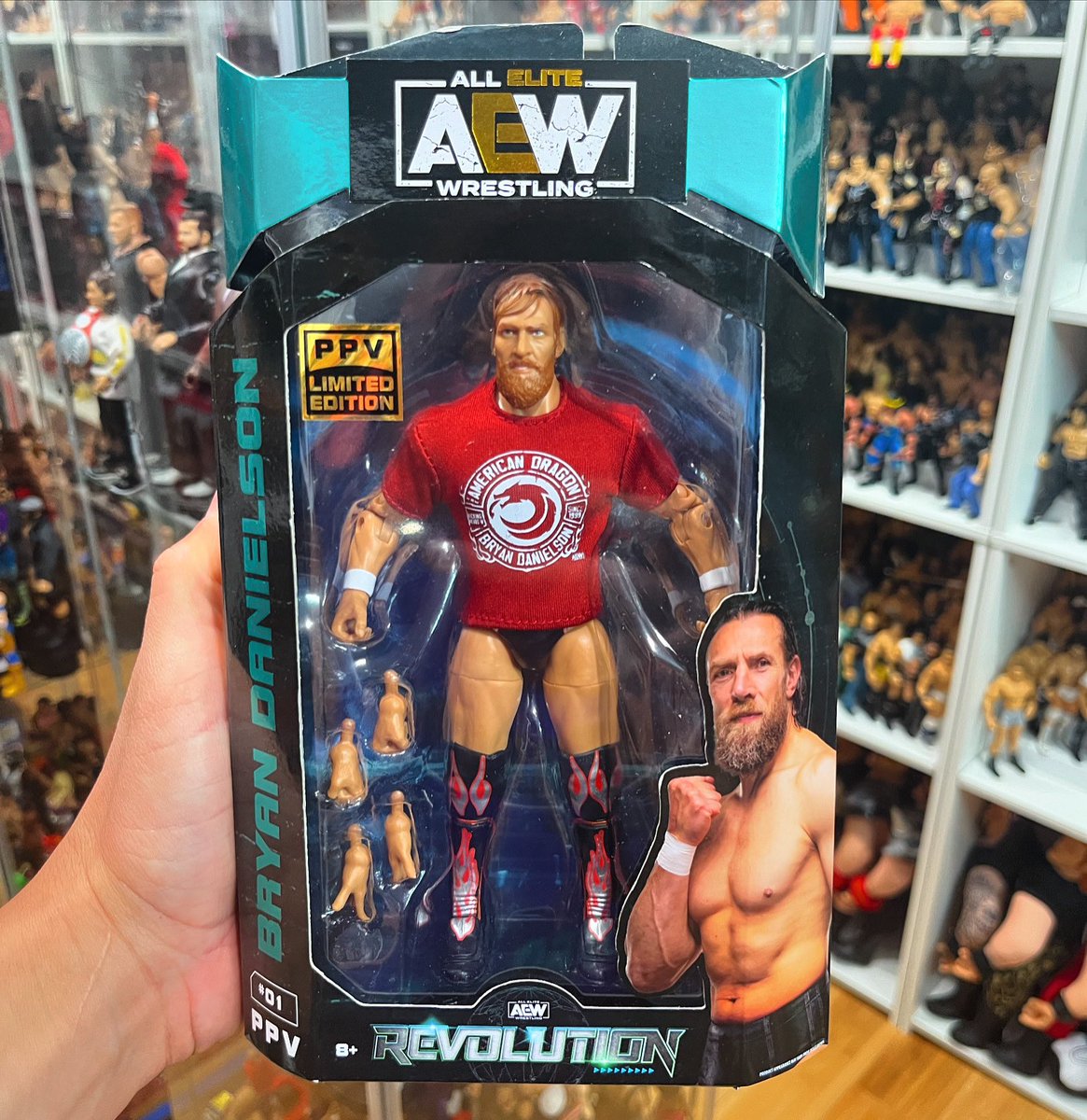 Scooped this for @figvault Follow @casefreshpod on social media for action figure news, drops & reviews! #figheel #CaseFreshPod #freshshots #actionfigures #toycommunity #toycollector #wrestlingfigures #wwe #aew #njpw