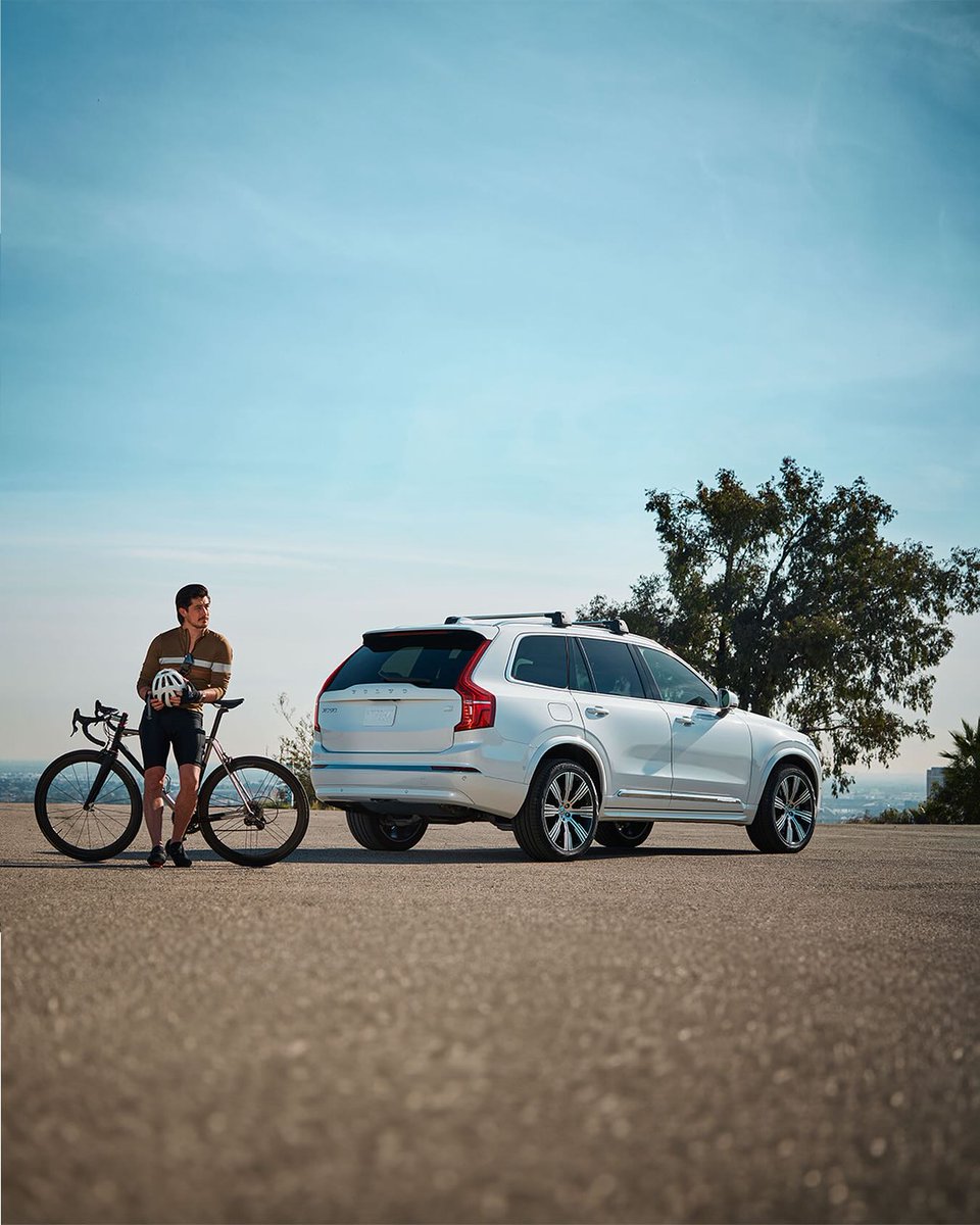 Take your bicycle with you on your next XC90 plug-in hybrid adventure. #Volvo #VolvoCars #XC90 #VolvoXC #VolvoXC90 (Photo: @volvocarusa)