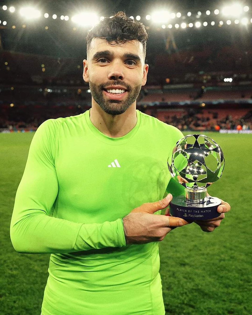 🧤 𝐎𝐅𝐅𝐈𝐂𝐈𝐀𝐋: Arsenal’s David Raya has won the 2023/24 Premier League Golden Glove award, it’s now confirmed! 🥇 Award set in stone after Luton scored vs Pickford who was also in strong contention, David Raya wins 🔴⚪️ #TOTP #MIvsKKR #RahulGandhi #ตกท่อ