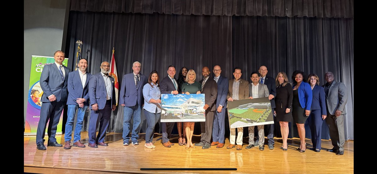 MDCPSCapital's tweet image. Today @MDCPS celebrated the unveiling event for the #GOBprogress project @JCBDoralThunder. This $36M investment will complete the transformation to a full High School. @MDCPSCapital continues the implementation of the GOB as promised to the community! @SuptDotres  @ralo2565