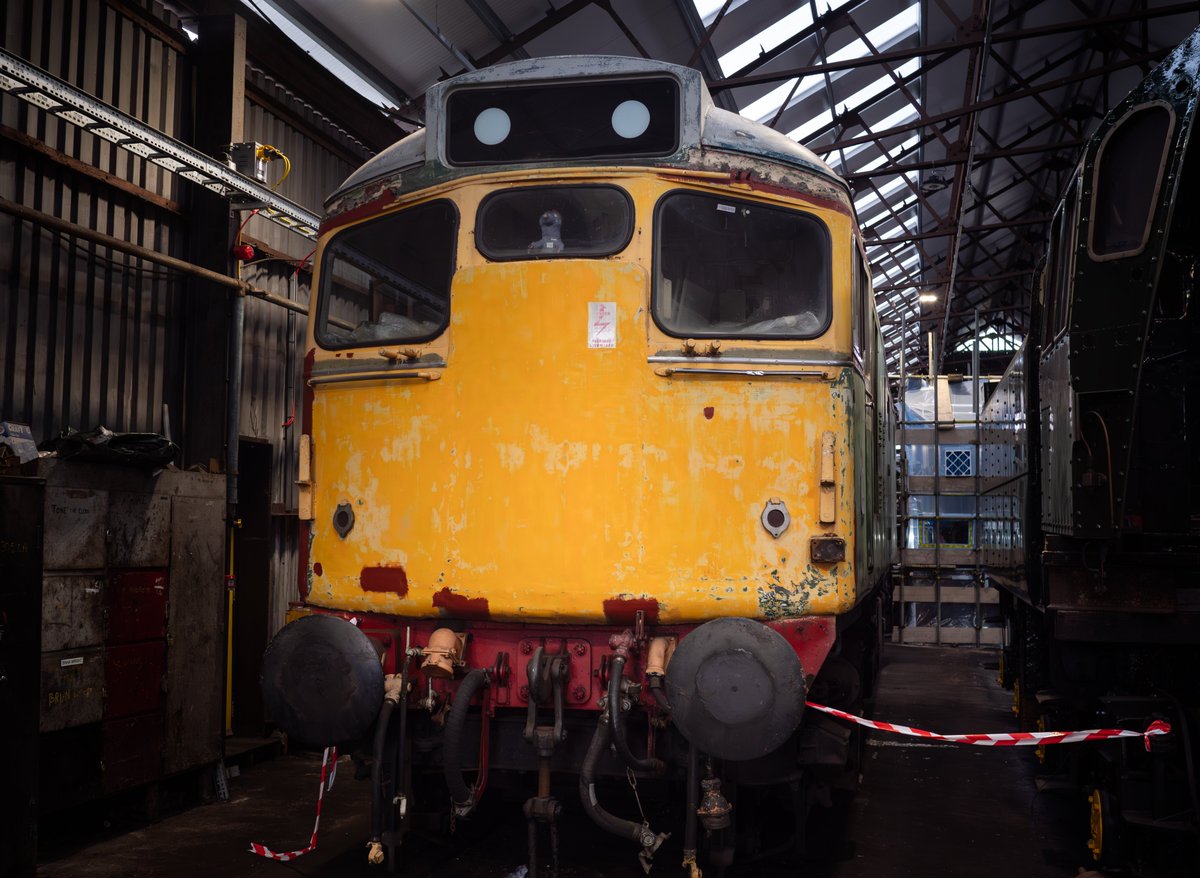 Progress. D5401 27056 or 27112. Body work continues in the shed at Loughborough, GCR 17/03/24