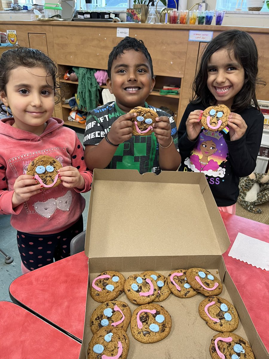 Smile cookies to support our local communities! 😊 <a href="/PrinceEdwardPS/">Prince Edward Pacers</a> #earlyyears