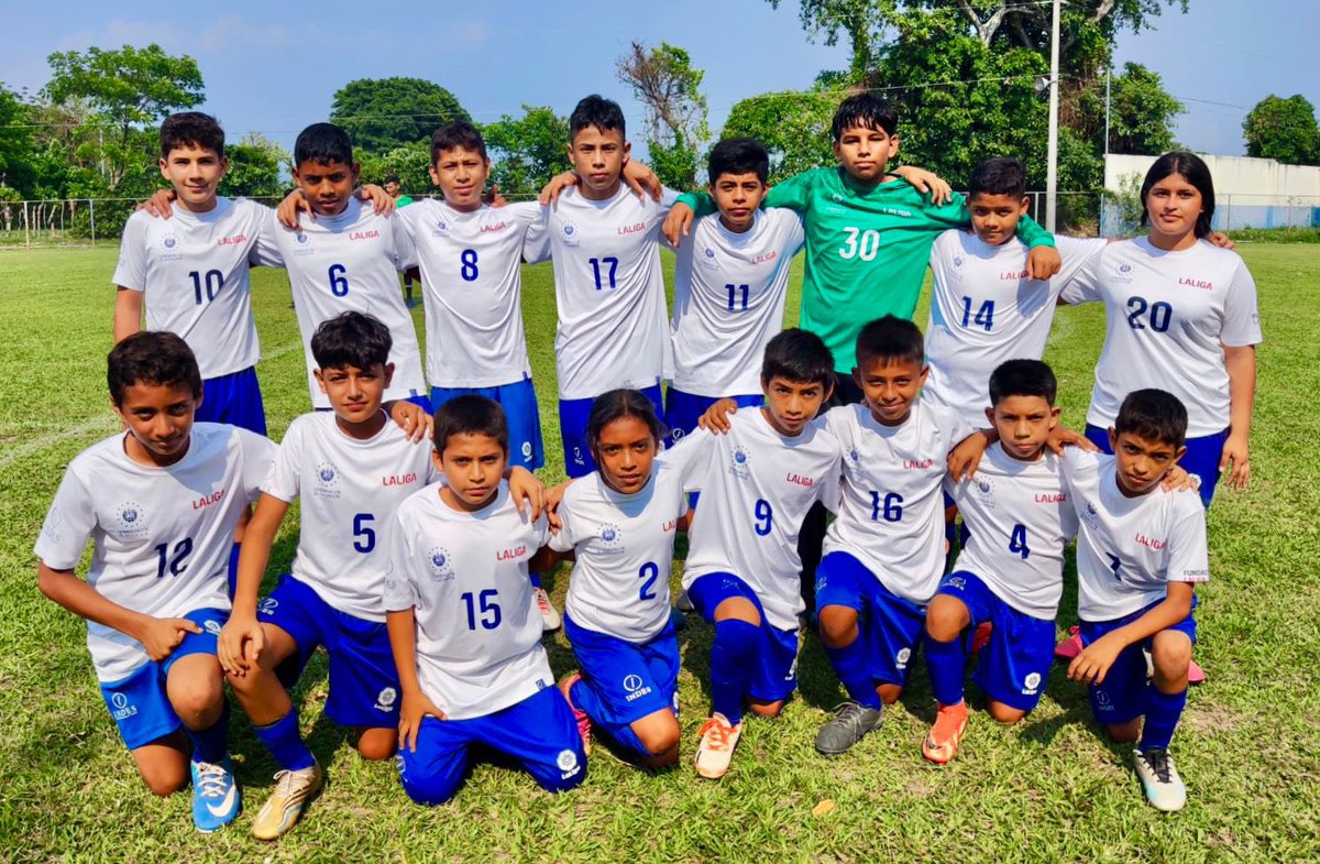 #CopaAlevines | Los equipos de San Lorenzo y San Rafael Obrajuelo juegan esta tarde el partido de vuelta de semifinales de la fase regional de la Copa Alevines 2024 en el estadio Municipal Antonio Ponce, en San Vicente. En el duelo de ida, San Lorenzo ganó 1-0.…