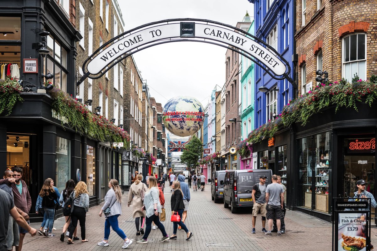 JoshMatlow's tweet image. All around the world, pedestrian streets are fun, creative, safe and contribute to a vibrant and healthy city. And they become a people magnet- a boon for local businesses. It’s time, Toronto.