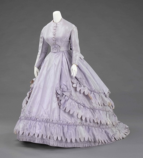 Transformation dress by House of Worth, 1865-70. The MET.