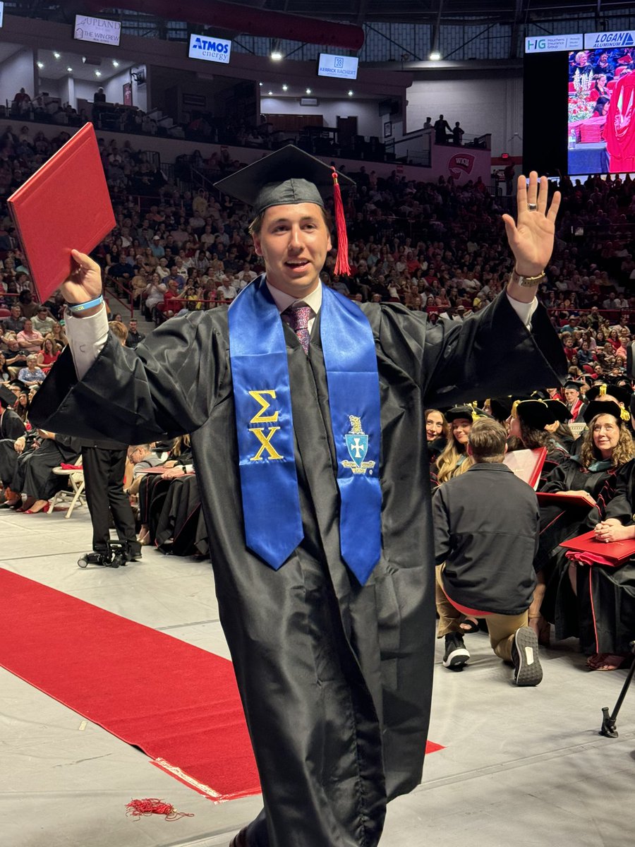 WKUSPM's tweet photo. #SPMgrads https://t.co/eZldjRJFBr