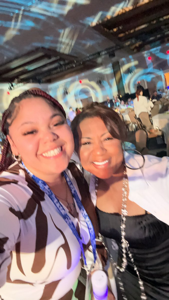 Summit was amazing. I had the time of my life!!Meeting JohnStankey and him doing the stanky leg was the best part of the weekend 😂 Great time! I WILL see you guys in Cabo!! #b2b I did tell JohnPalmer you said hey👋 <a href="/shawnglinski/">Shawn Glinski</a> and seeing my old VP <a href="/carawfields/">Cara Fields</a> was awesome! 😊