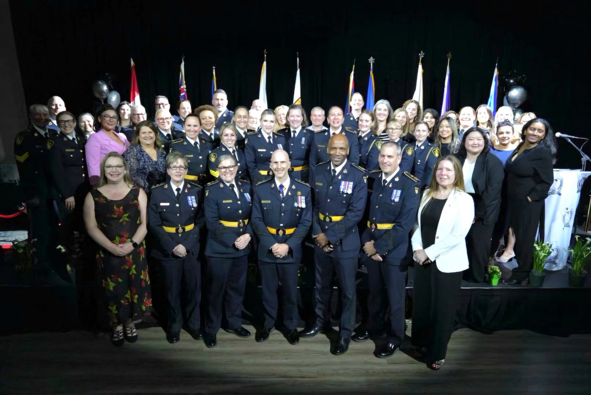 It was an honour to gather in celebration of the tremendous accomplishments of women in policing at this evening’s @OWLE Awards Gala. Congratulations to all the deserving nominees and award recipients, including a number of exceptional #OPP civilian and uniform members.