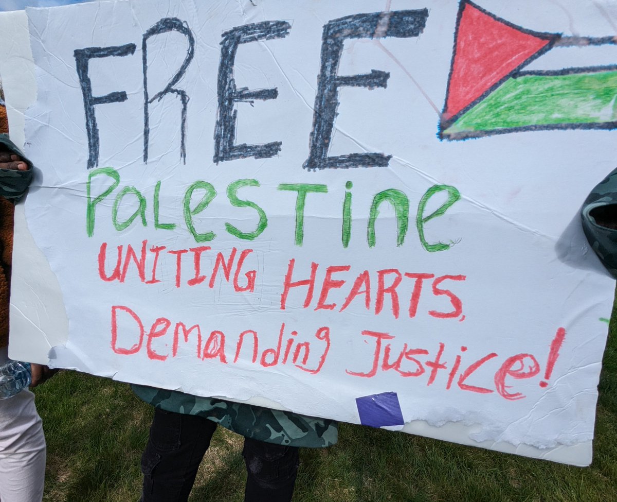 ntanjeem's tweet photo. Worcester college students' anti-genocide protest in Worcester today @WorcesterState @ClarkUniversity @WPI @holy_cross https://t.co/wFqvU8tiWe