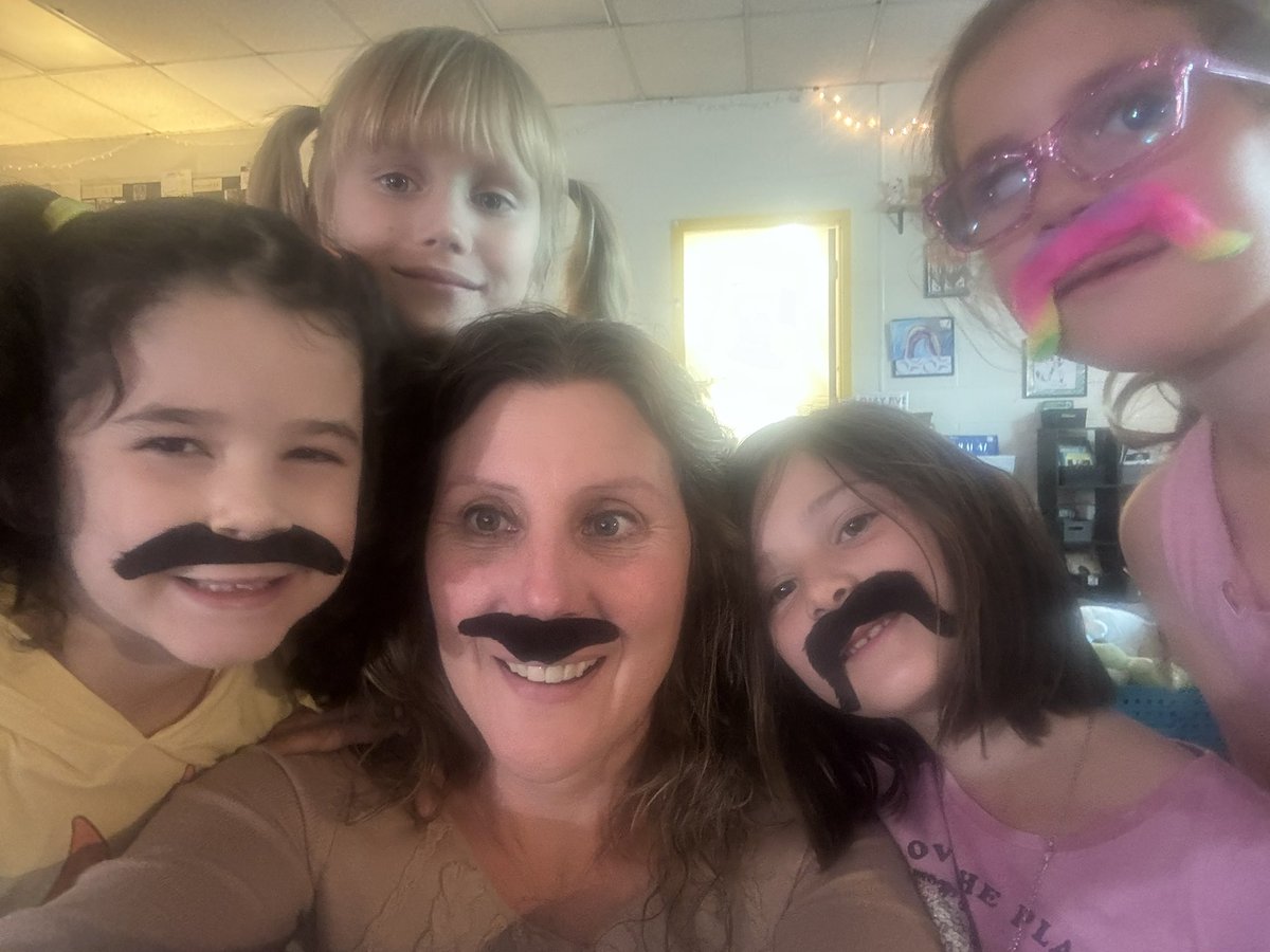 I love that <a href="/BenjiKinderz/">Mandy Benjamin</a> kindergarteners thought I needed a mustache for “m” day. <a href="/Creeksidetweet/">Creekside ECS</a>