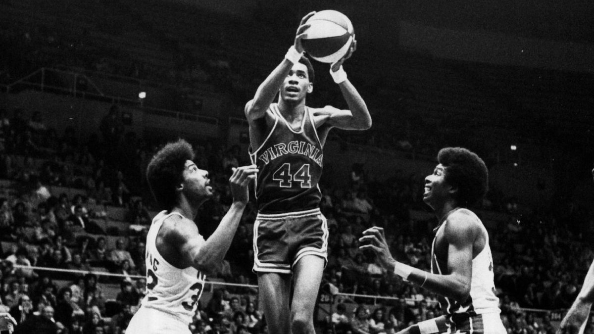abathrowbacks's tweet photo. Since basketball didn’t start in 1990, we’ll go with the era that includes these guys: https://t.co/hXAAFFxqUp