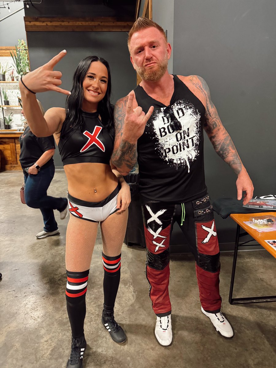 EmilyJayePro's tweet photo. how it started vs how itβs going
best wrestling dad out there β€οΈ
@HEATHXXII https://t.co/EhSnPnQYKW