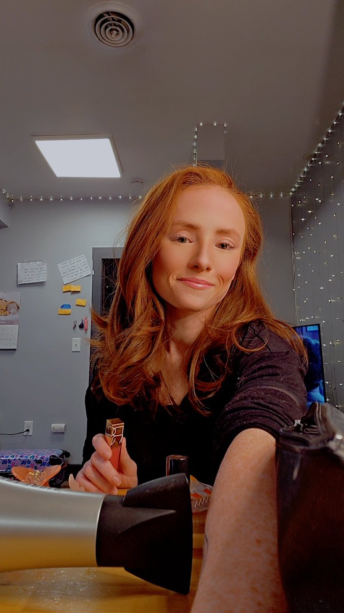 thepublicwoman's tweet photo. See you tonight @PDX_Peaches1 π I'm off tomorrow, so catch me while you can! #redhead #freckles #stoner #explorepage #lingeriemodel #pdx #Portland #pdxweather #pdxtonight #baseball #Mariners #letsdance #KnucklesSeries #Fallout #collegegirl #gingers https://t.co/k32kCg1S32
