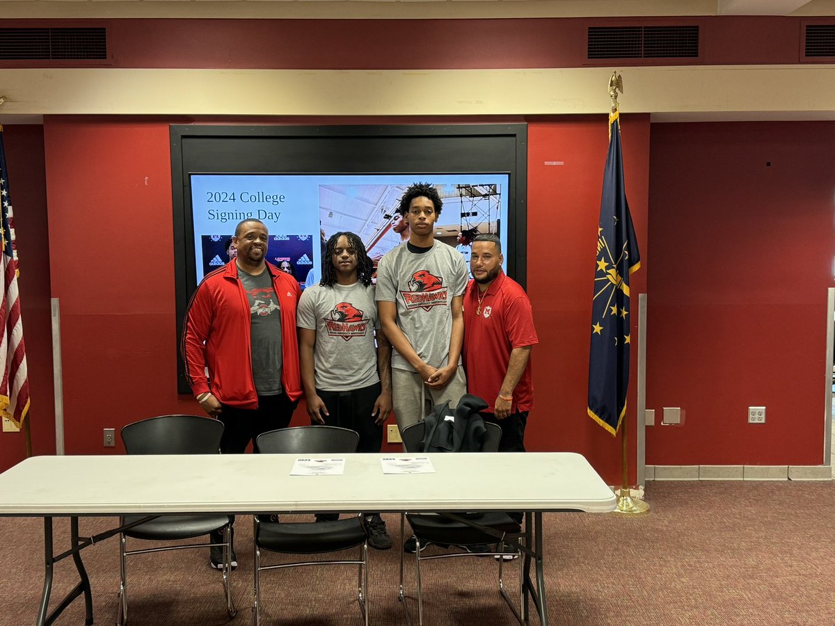Hammond Morton Governors Athletics (@morton_hammond) on Twitter photo Congratulations Jaden and Willie! The boys will go to Indiana University Northwest next fall on academic and athletic scholarships! 🎩🏀 <a href="/JadenLee1124/">Jaden Lee</a> <a href="/willcollins_0/">Willie Collins</a> <a href="/Morton_Hoops/">Morton Basketball</a> <a href="/theupshaw1/">TheCoachUpshaw</a> <a href="/MortonHighGovs/">Morton High School</a> <a href="/jerame614/">Jerame Hicks</a> <a href="/SCHK12/">School City of Hammond</a> <a href="/Dverta07/">Dave</a> @WJOB_JEDtv <a href="/NWIndianaLife/">NWI.Life</a> <a href="/IUN_MensBBall/">🏀IU Northwest Men's Basketball🏀</a> Congratulations Jaden and Willie! The boys will go to Indiana University Northwest next fall on academic and athletic scholarships! 🎩🏀 <a href="/JadenLee1124/">Jaden Lee</a> <a href="/willcollins_0/">Willie Collins</a> <a href="/Morton_Hoops/">Morton Basketball</a> <a href="/theupshaw1/">TheCoachUpshaw</a> <a href="/MortonHighGovs/">Morton High School</a> <a href="/jerame614/">Jerame Hicks</a> <a href="/SCHK12/">School City of Hammond</a> <a href="/Dverta07/">Dave</a> @WJOB_JEDtv <a href="/NWIndianaLife/">NWI.Life</a> <a href="/IUN_MensBBall/">🏀IU Northwest Men's Basketball🏀</a>