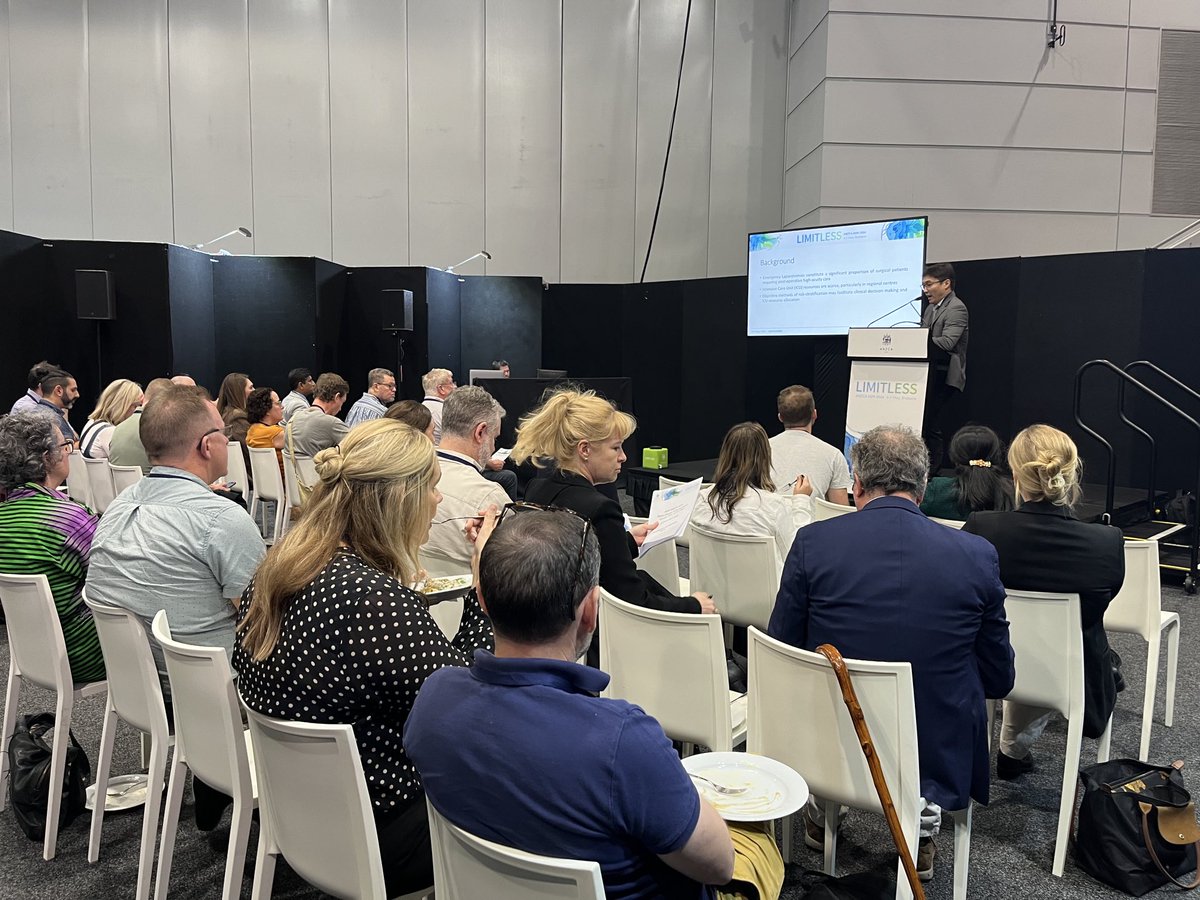 Great crowd at the e-poster booth eposter open session 1. Bring in your plate! ⁦<a href="/ANZCA/">ANZCA</a>⁩ #ASM24BRIS ⁦<a href="/david__highton/">David Highton</a>⁩
