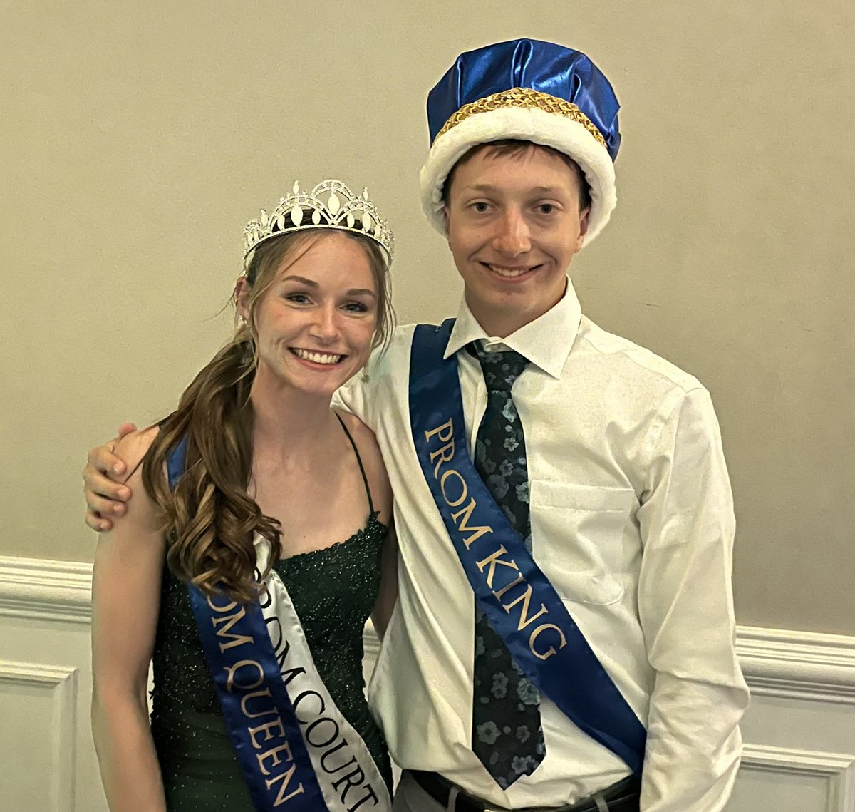 Kevin Shelton (@kevinshelton89) on Twitter photo Johnsburg High School Royalty! Nick Grons and Caitlyn Casella are JHS Prom King and Queen! <a href="/JohnsburgSD12/">Johnsburg School District 12</a> <a href="/JHSSkyhawks/">Johnsburg Skyhawks</a> Johnsburg High School Royalty! Nick Grons and Caitlyn Casella are JHS Prom King and Queen! <a href="/JohnsburgSD12/">Johnsburg School District 12</a> <a href="/JHSSkyhawks/">Johnsburg Skyhawks</a>