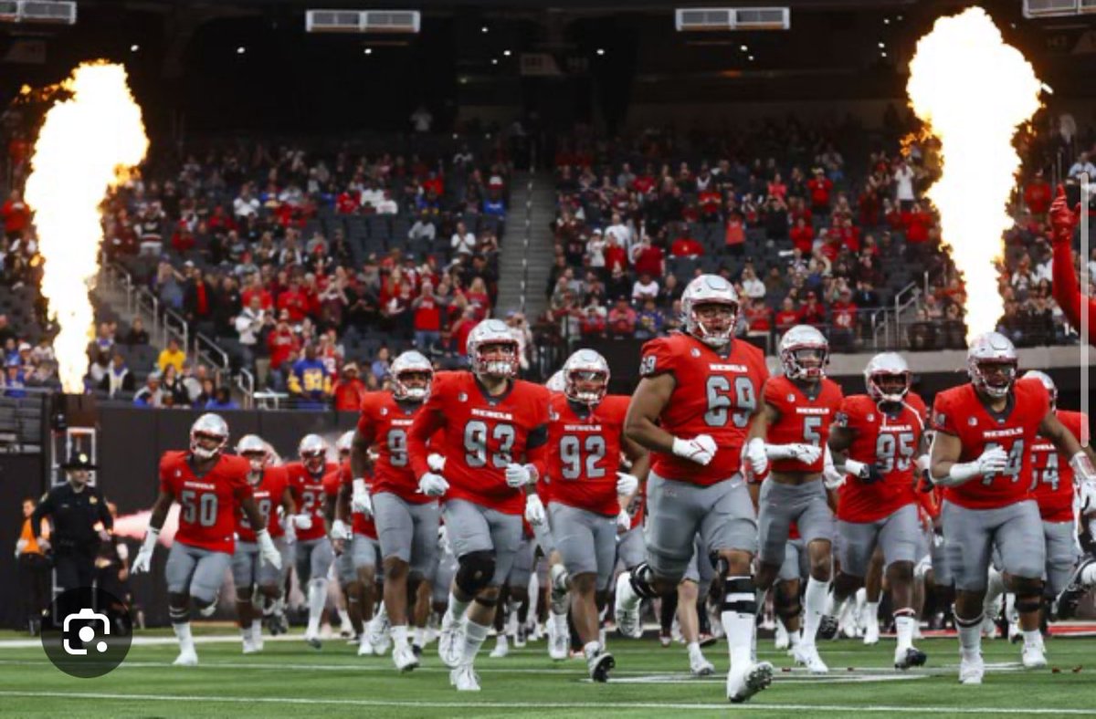 After a talk with coach @BrennanMarion4 I’m blessed to receive my 3rd DI offer from the University of Nevada Las Vegas @Unlvfootball @coachbmorgan @CoachGrahamFB @nunnal39 @kmangum409 @TXRecruits @247Sports @TexasTopTalent_ @NextLevelD1 @On3Recruits @MohrRecruiting #AGTG