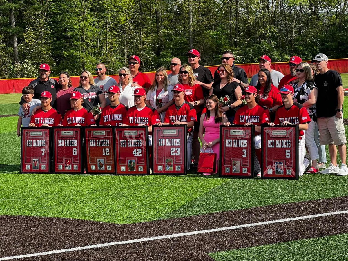 Thank you, seniors! Your imprint on this program will last forever!