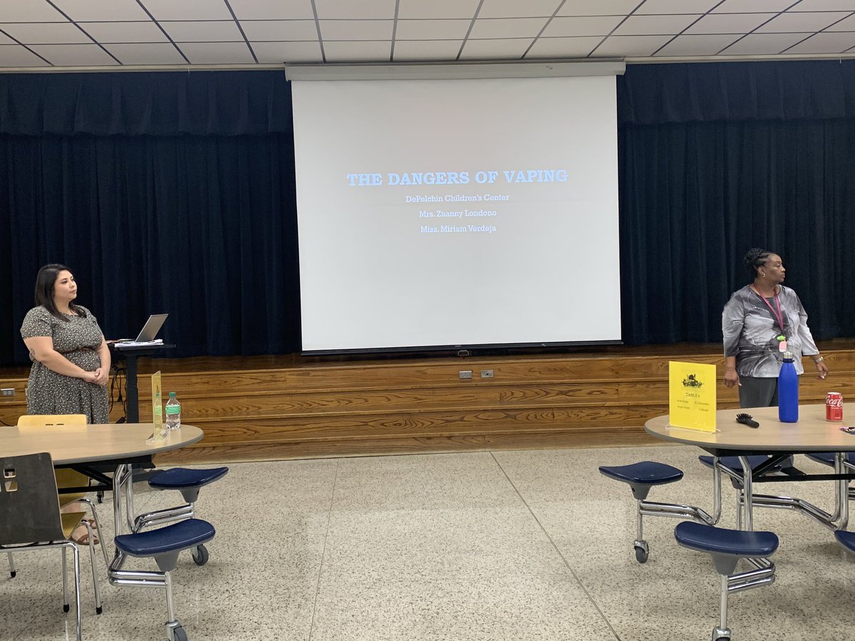 Information is Key 🔑 
@barnesriley6 hosted her last parent/community meeting @BlackES_AISD about the harm vaping can cause and how it can be concealed, @nparedes2000 @A_Hart73 @Mrs_C_Moreno @maty_orozco @NormaCu04662899 @Aldine_FACE @AldineEsl @AldineISD
