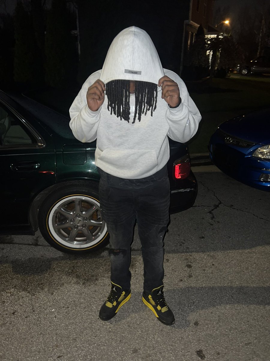 $plizzy🚷 tweet media