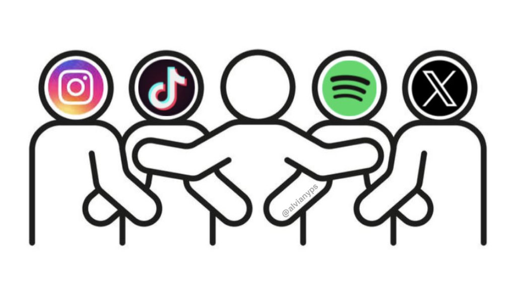 alvianyps's tweet image. "weekend kok dirumah doang emang ga kesepian??"

me :