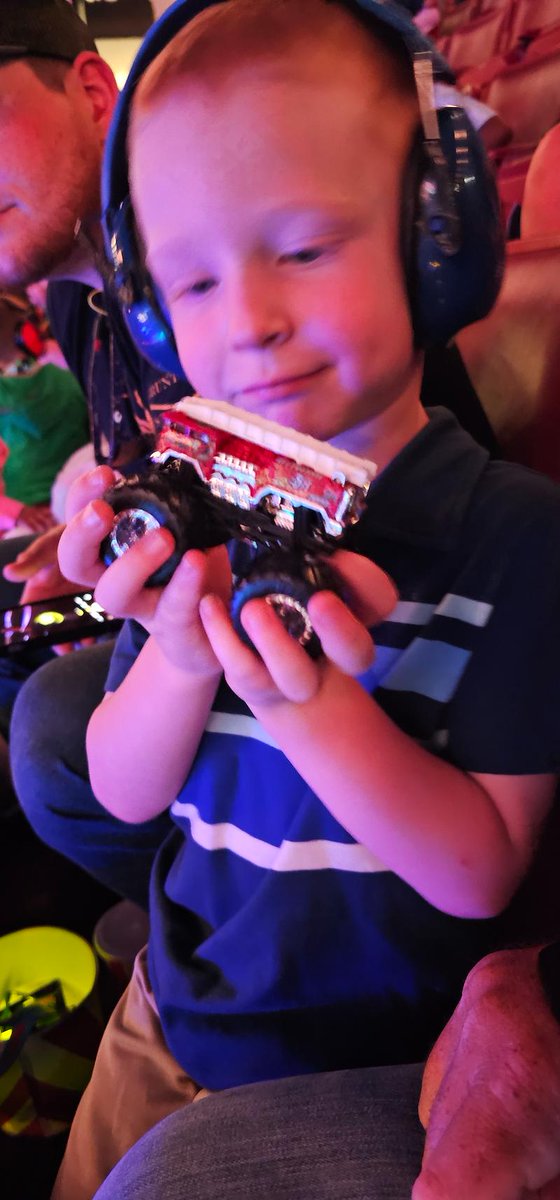 JasonPerea's tweet photo. I’m a finalist in Westgate Resorts   Hot Wheels Monster Trucks’ Story Contest. Help me rally votes: https://t.co/44JbnElbu6 https://t.co/Wo9KvlgKu2