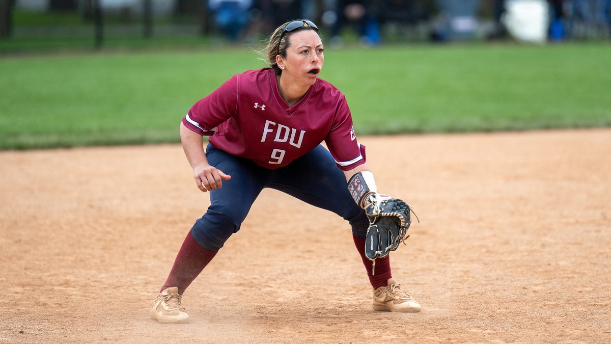 FDUDevils's tweet photo. RECAP | @FDUDevilsSB collects first playoff win since 2016 with a 7-6 win over #2 Misericordia but ends season with a 12-4 loss to #3 DeSales in the MAC Freedom Championship.  

Full Recap: https://t.co/OwTZe2OPv3 

#HornsUp #HeatsRising https://t.co/FSBkOHGCUg