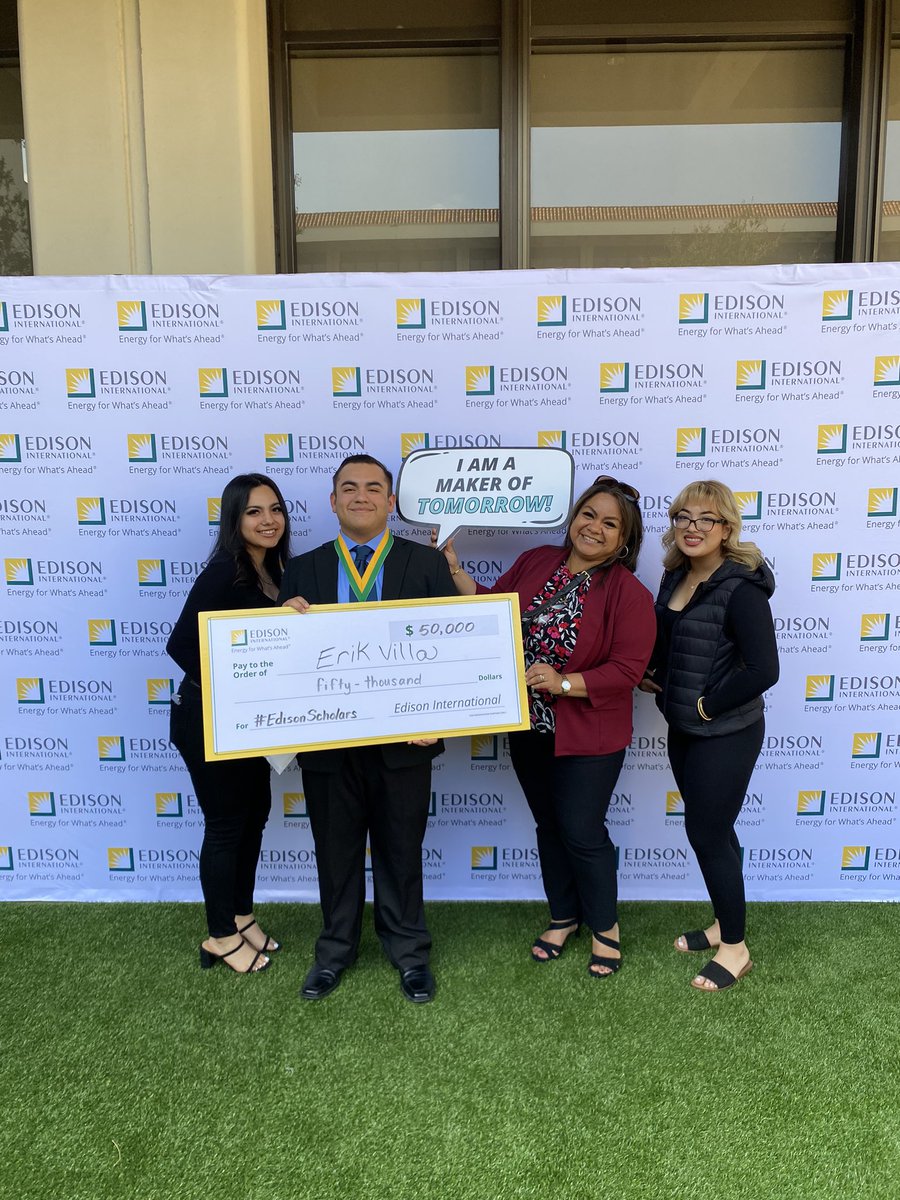 We're committed to helping young people build better lives and bright futures through careers in #STEM. We’re so excited to host our Edison Scholars reception tonight to spotlight the 2024 #EdisonScholars winners.  ✨🎓 @SCE