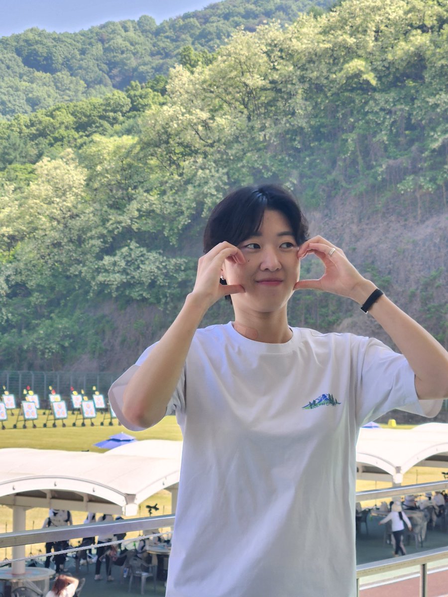 charmedbysan's tweet photo. 언니자꾸이러면언니랑결혼하는수밖에없어요 https://t.co/dO2M23sGiE