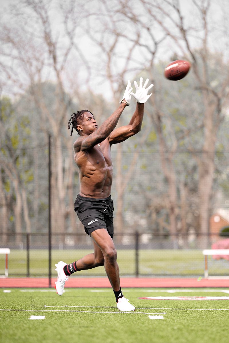 At 6’4 #HipsRUs #JustinShorter molding a monster!!!!!