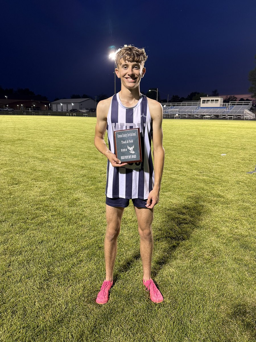 WRVTrack's tweet image. Congratulations to Jake Antibus on being the High Point Winner at GCI this evening. 

1600m - 1st
800m - 1st
3200m - 1st
4x400m Relay - 2nd

Jake scored a total of 32 points. He was the GCI Champion in the 1600m, 800m, and 3200m. 
@WRVwolverines
