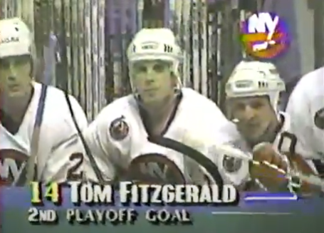#WaybackWednesday 31 years ago today ON THIS DAY in hockey history (May 8, 1993):

Tom Fitzgerald sets a playoff record with 2 short-handed goals on the same penalty-kill, scoring 42 seconds apart in the @NYIslanders 6-5 win over the Penguins to tie the series 2-2
