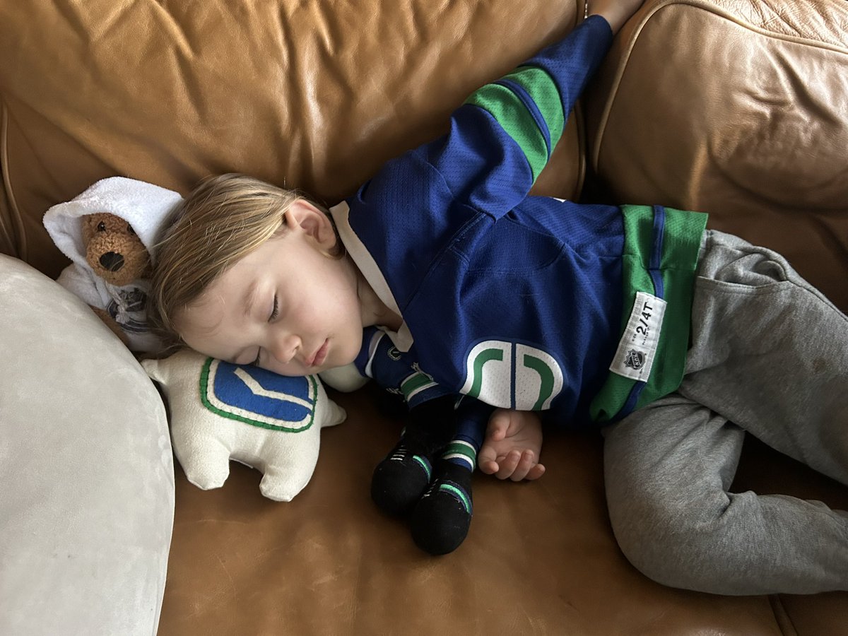 Before and after! 

He got exhausted from cheering! 
Great win!! 
<a href="/canucks/">Vancouver Canucks</a>