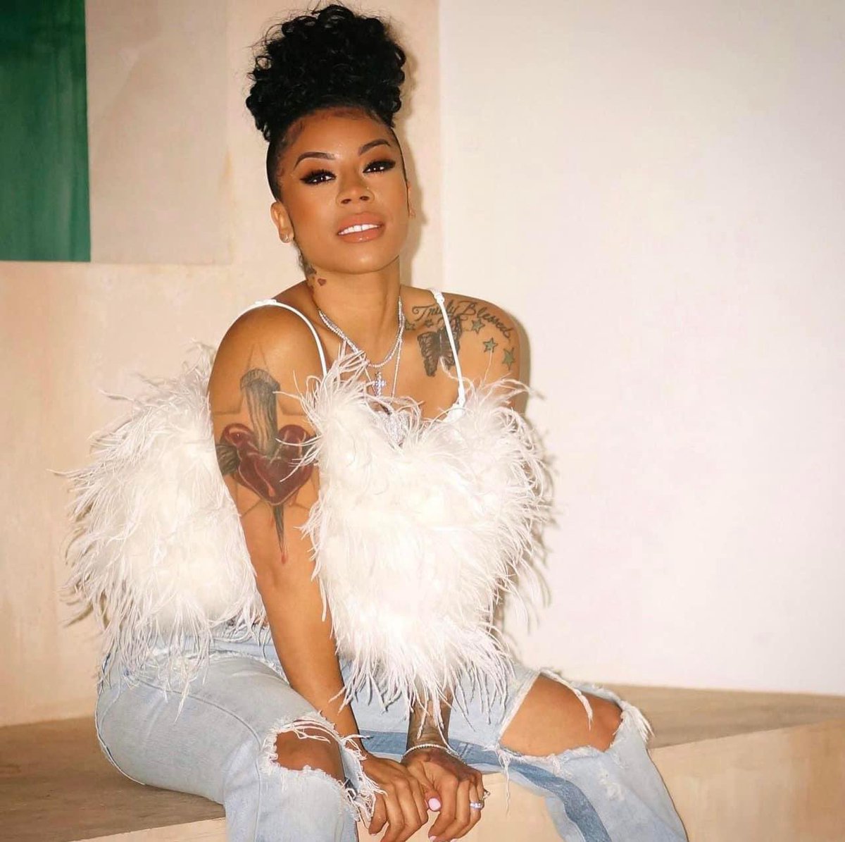 okeffe's tweet image. y’all want us to keep “praying” for these people who get hurt from relationships that they consistently keep removing God from.