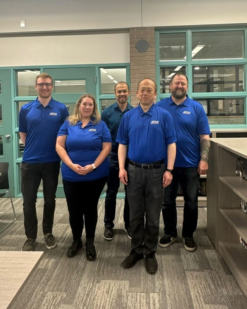 JA_NorthAlberta's tweet photo. ATCO Impact Day was such a success this week! With the support of the dedicated #yegvolunteers from the @ATCO team, we reached 15 classes of junior high students in 4 different schools throughout #yeg &amp; area. Thanks for sharing your time and knowledge with #yegyouth. https://t.co/hz6Epi6lZG