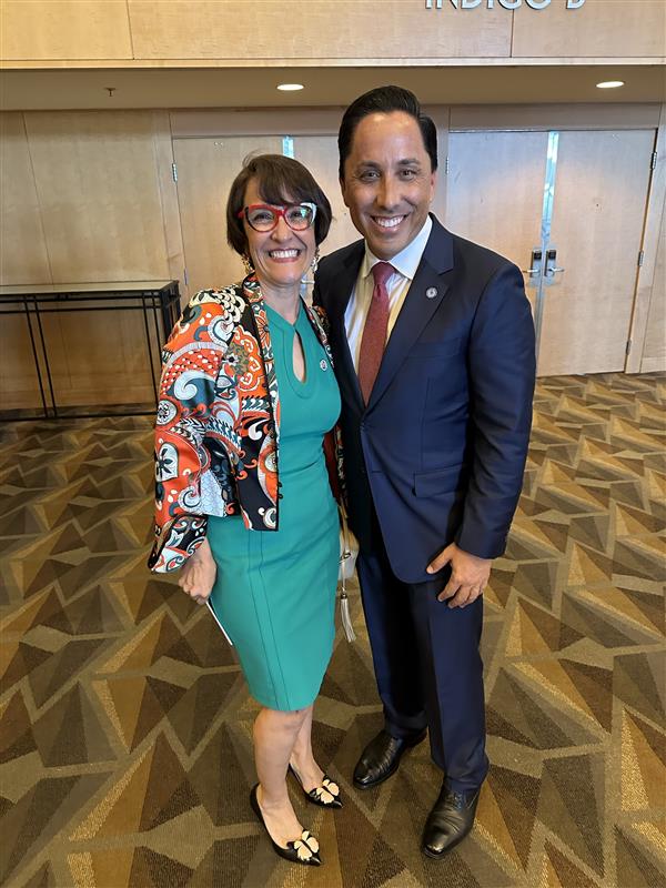 PIQEUSA's tweet image. Our President and CEO, Gloria Corral, joined leaders Lupe Burrell, David Alvarez, Mayor Todd Gloria, Ted Martinez, Lidia Martinez, & Janine Pairis Bryant at the @chicanofed Unity Luncheon. A key event to enhance Chicano voices. #ChicanoFederation #UnityLuncheon #PIQE