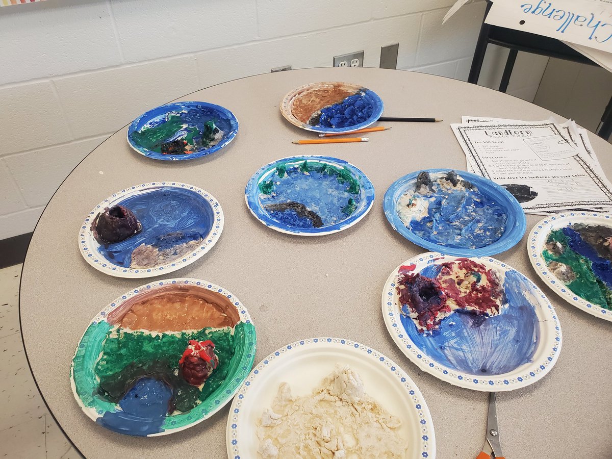 PriyankaDPrasad's tweet image. Getting our hands dirty with salt dough to make our landforms! @TribuneDrive #globalcommunities #perfectforrainydays