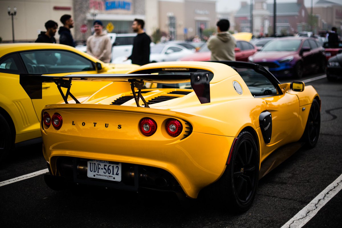 The lotus was looking sexy as hell at the last cars and coffee, So I had to give it a little photo shoot