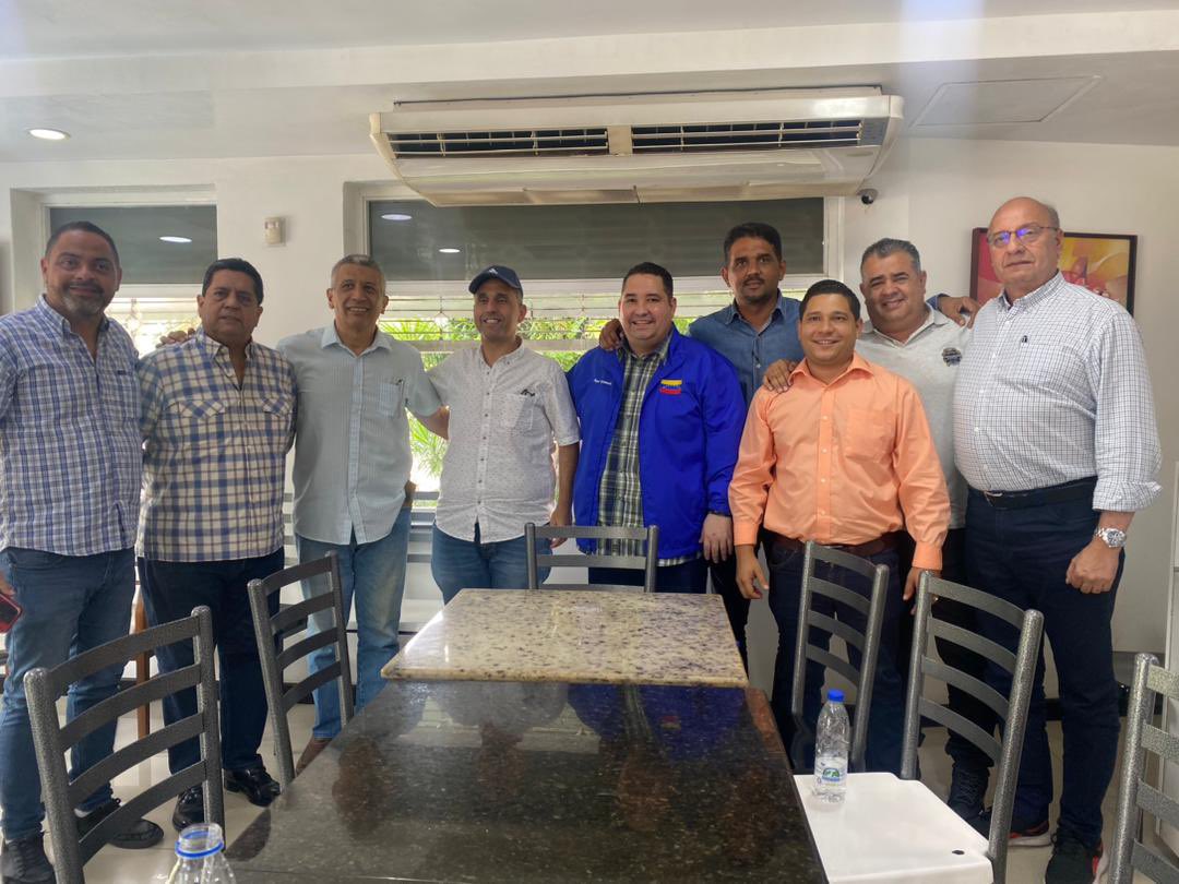 ADOrg_Laraof's tweet image. #3May Gira administrativa por el estado Monagas avanzando hacia el #28Jul en reuniones con las estructuras partidista y plataforma de la unidad de la entidad junto a autoridades nacionales de @ADemocratica en Resistencia @edgarzambranoad @williamsdavila. Desde cada rincón de…